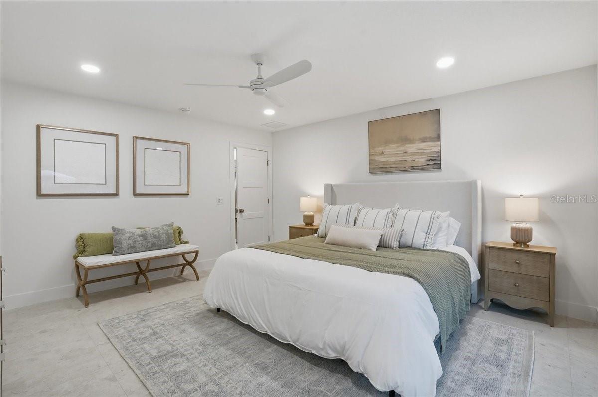 618 GLADSTONE LN, HOLMES BEACH, FL, 34217