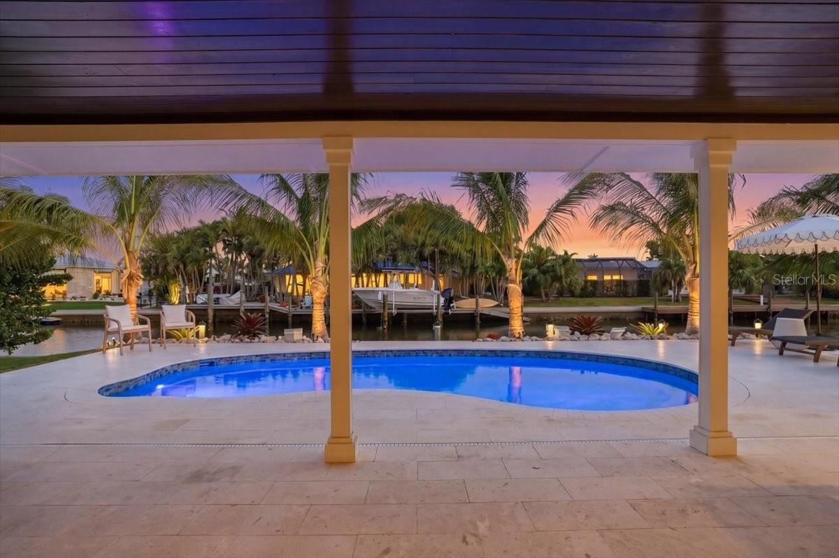 618 GLADSTONE LN, HOLMES BEACH, FL, 34217