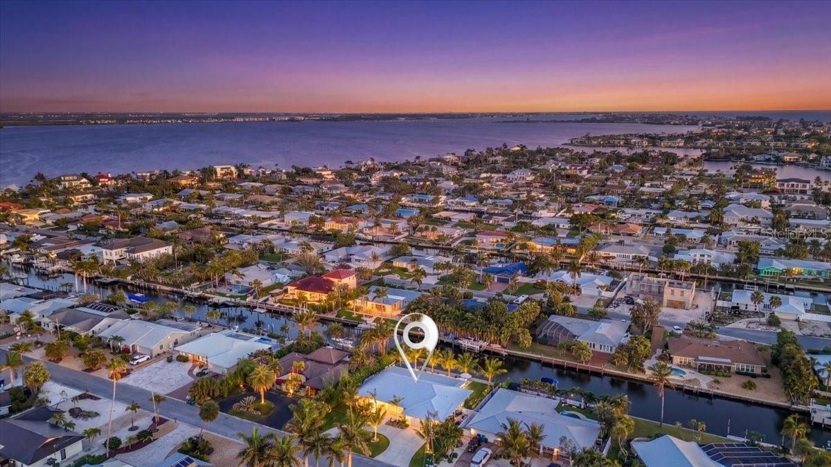 618 GLADSTONE LN, HOLMES BEACH, FL, 34217