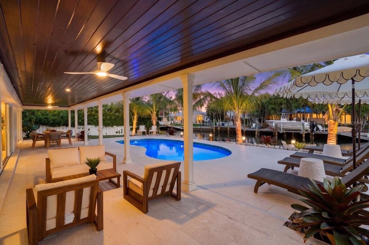 618 GLADSTONE LN, HOLMES BEACH, FL, 34217