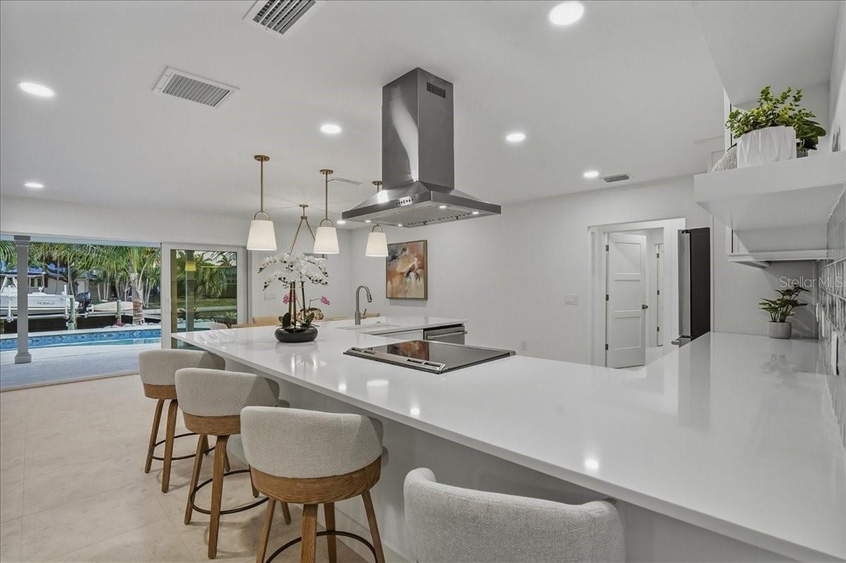 618 GLADSTONE LN, HOLMES BEACH, FL, 34217