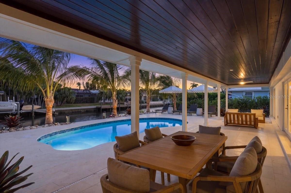 618 GLADSTONE LN, HOLMES BEACH, FL, 34217