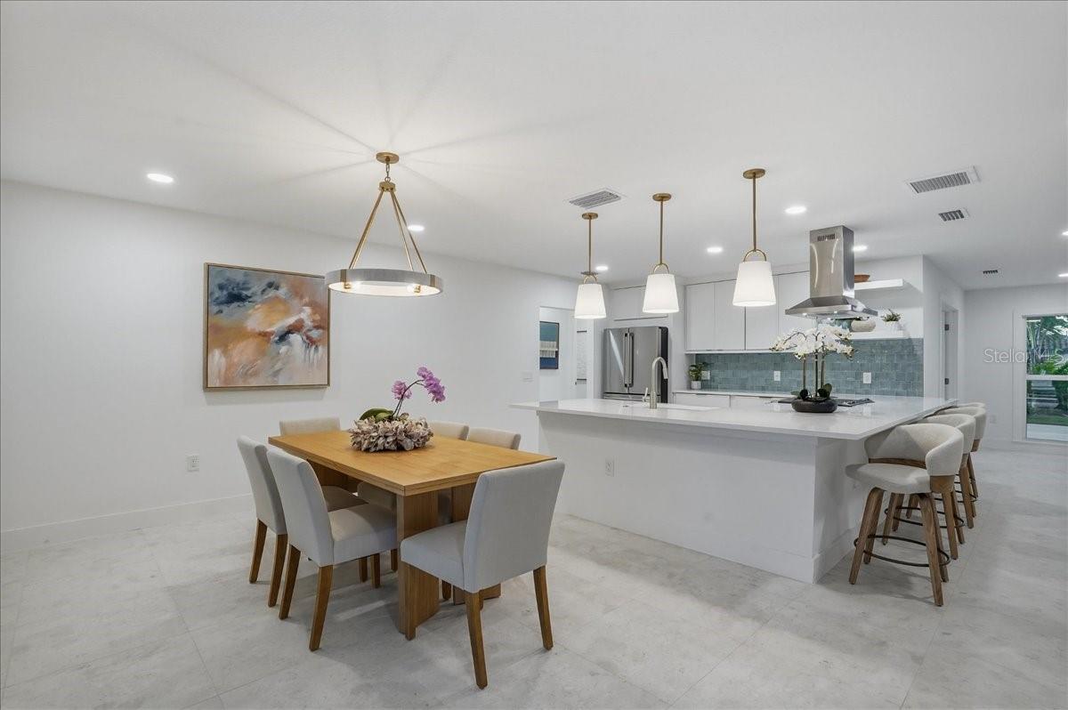 618 GLADSTONE LN, HOLMES BEACH, FL, 34217