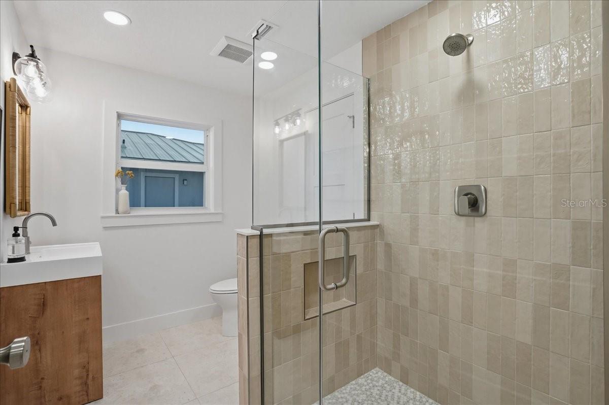 618 GLADSTONE LN, HOLMES BEACH, FL, 34217