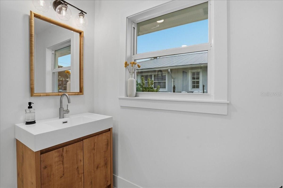 618 GLADSTONE LN, HOLMES BEACH, FL, 34217