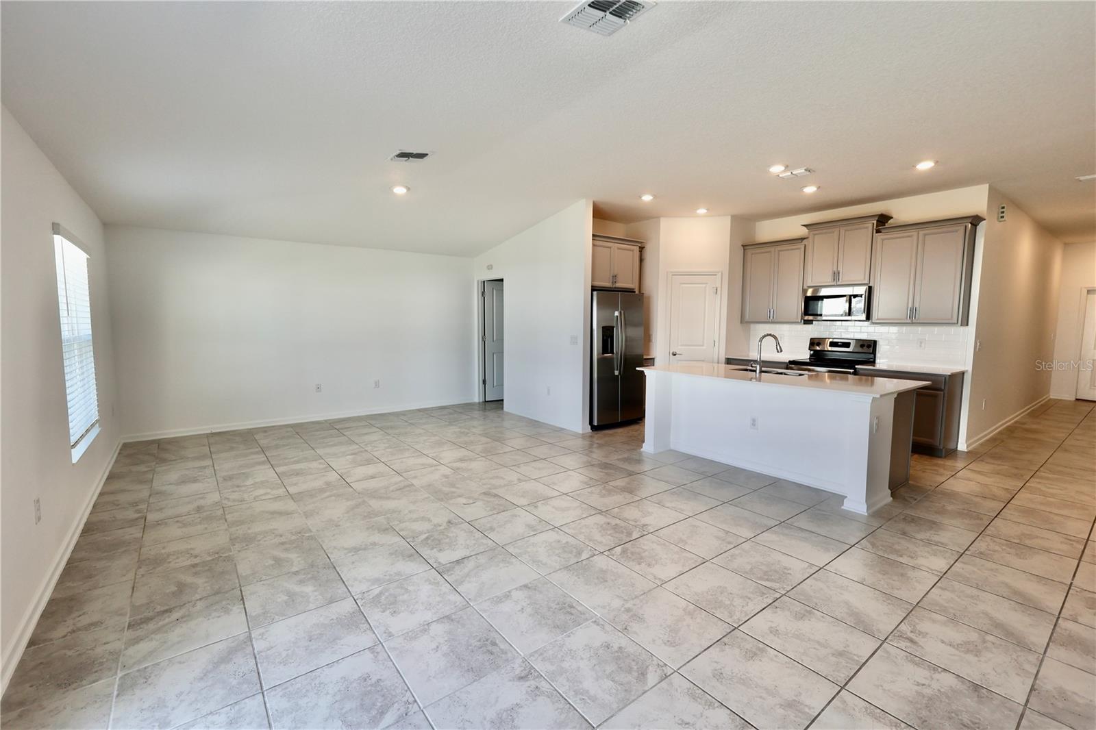 965 LAUREL VIEW WAY, GROVELAND, FL, 34736
