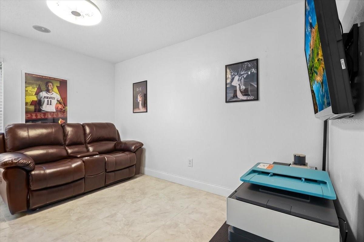 6847 BOUGANVILLEA CRESCENT DR, ORLANDO, FL, 32809