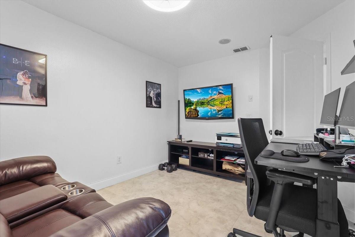 6847 BOUGANVILLEA CRESCENT DR, ORLANDO, FL, 32809