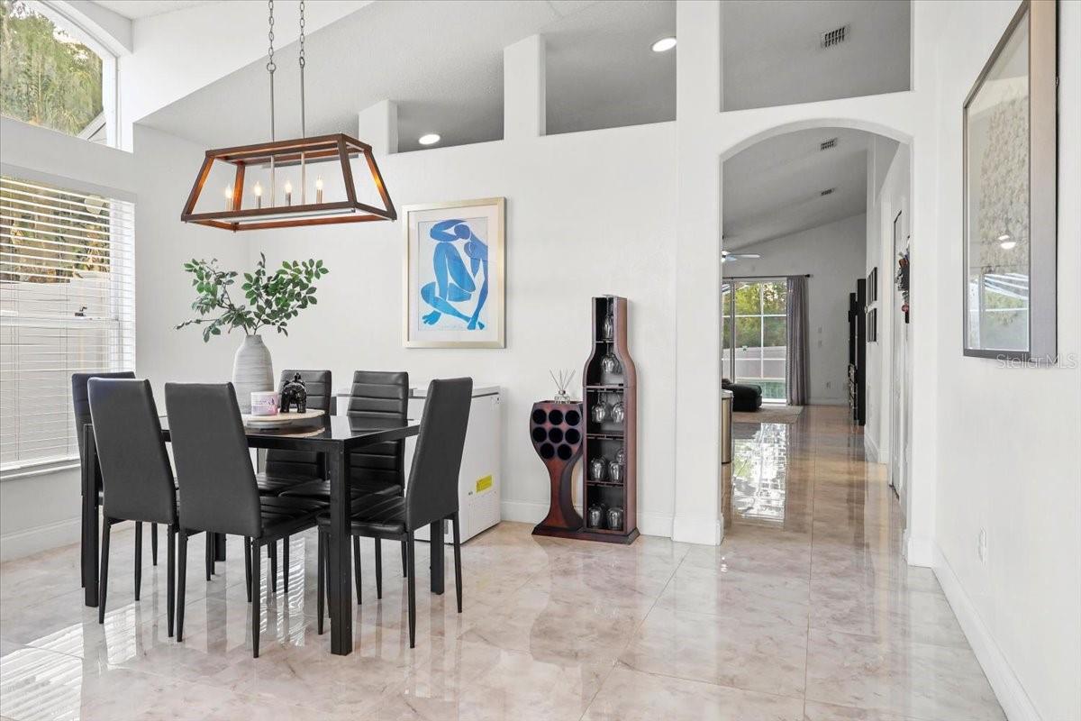 6847 BOUGANVILLEA CRESCENT DR, ORLANDO, FL, 32809