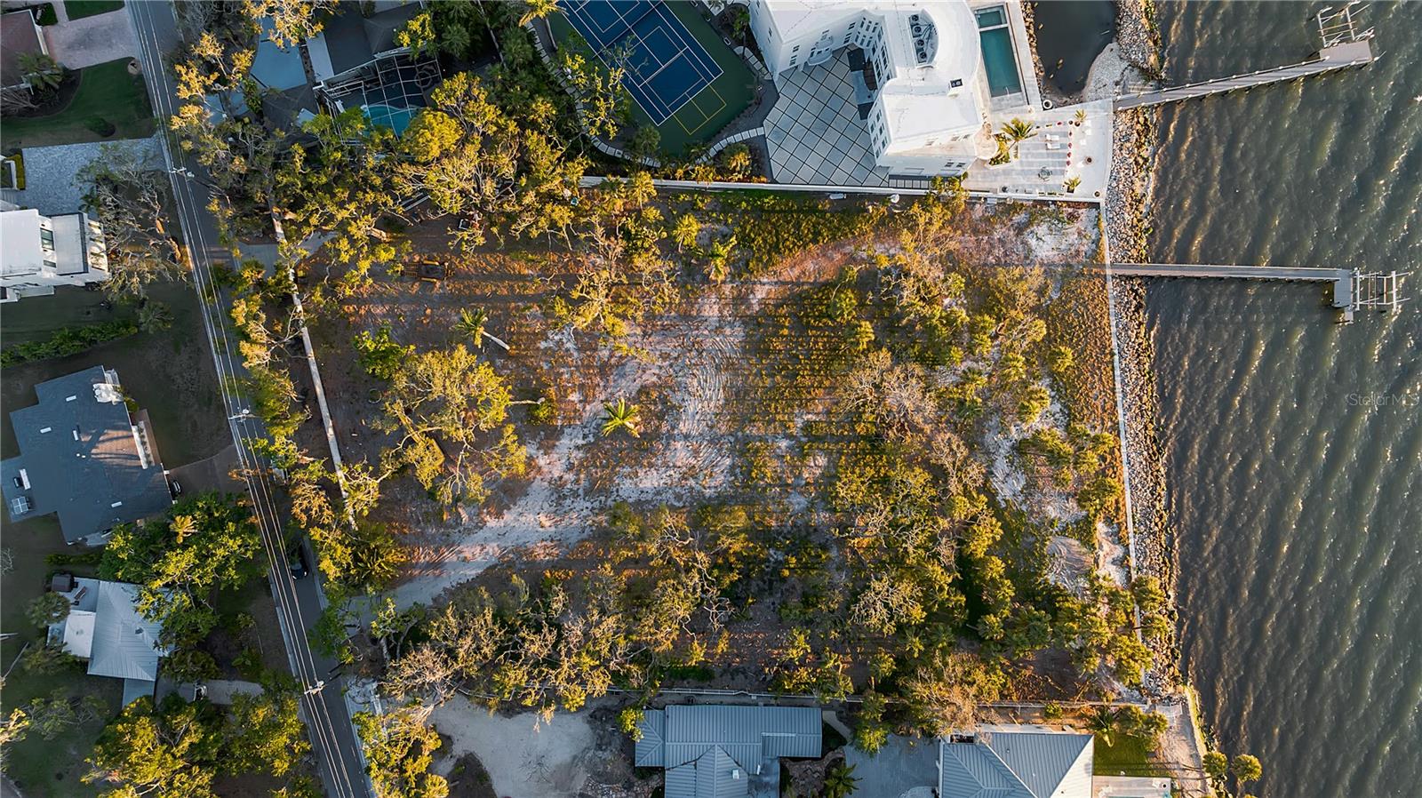 2046 ALAMEDA AVE, SARASOTA, FL, 34234