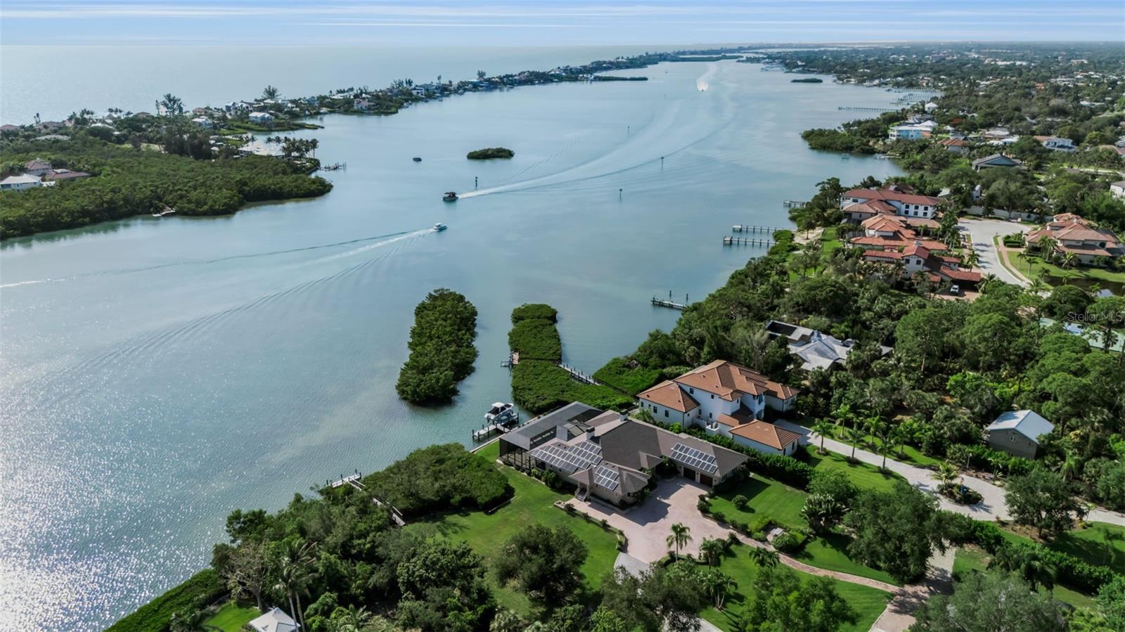 612 LAUREL RD W, NOKOMIS, FL, 34275