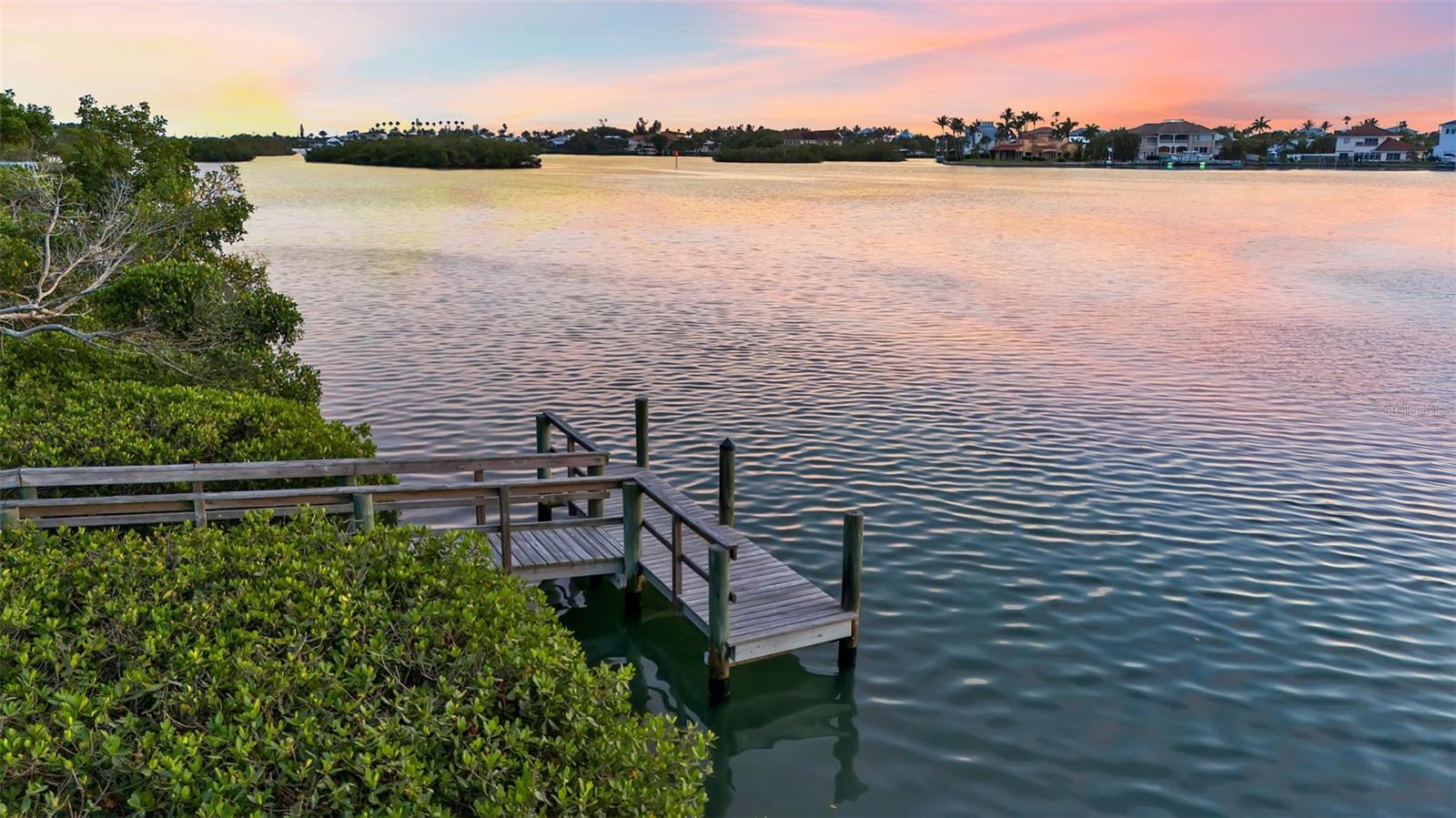 612 LAUREL RD W, NOKOMIS, FL, 34275