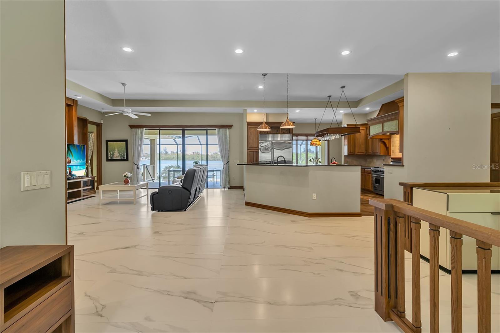 612 LAUREL RD W, NOKOMIS, FL, 34275