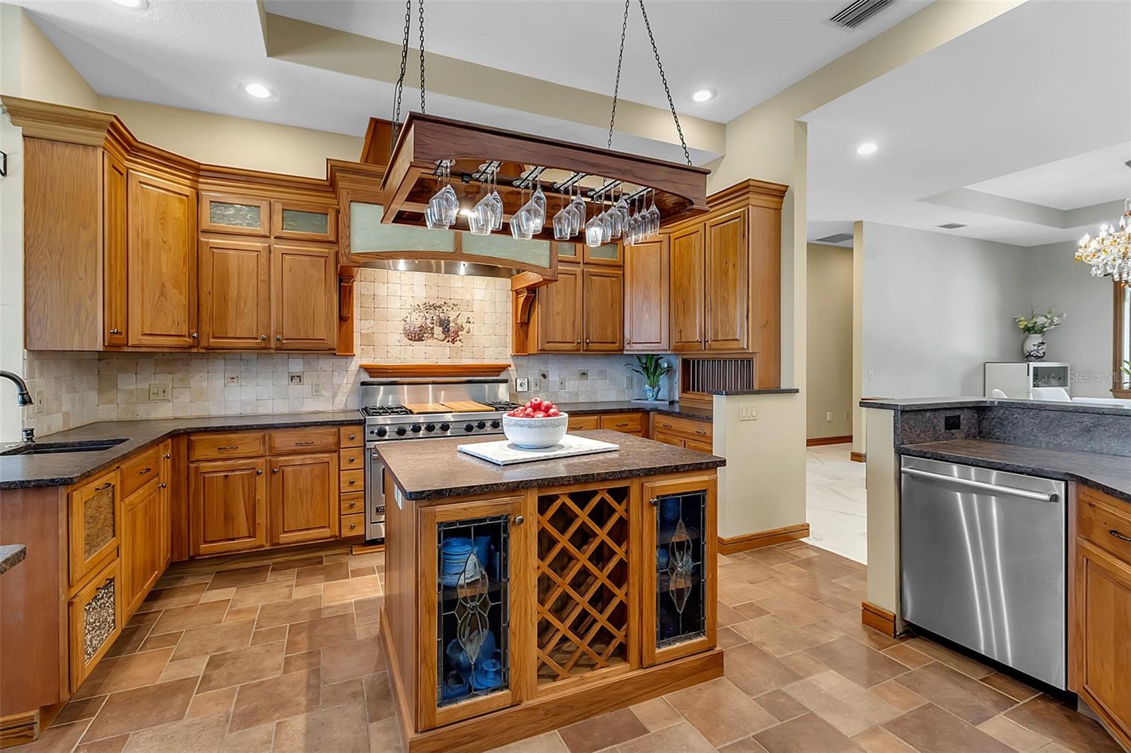 612 LAUREL RD W, NOKOMIS, FL, 34275