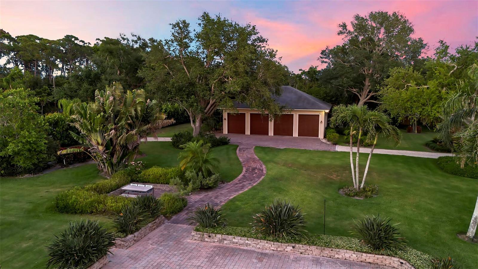 612 LAUREL RD W, NOKOMIS, FL, 34275