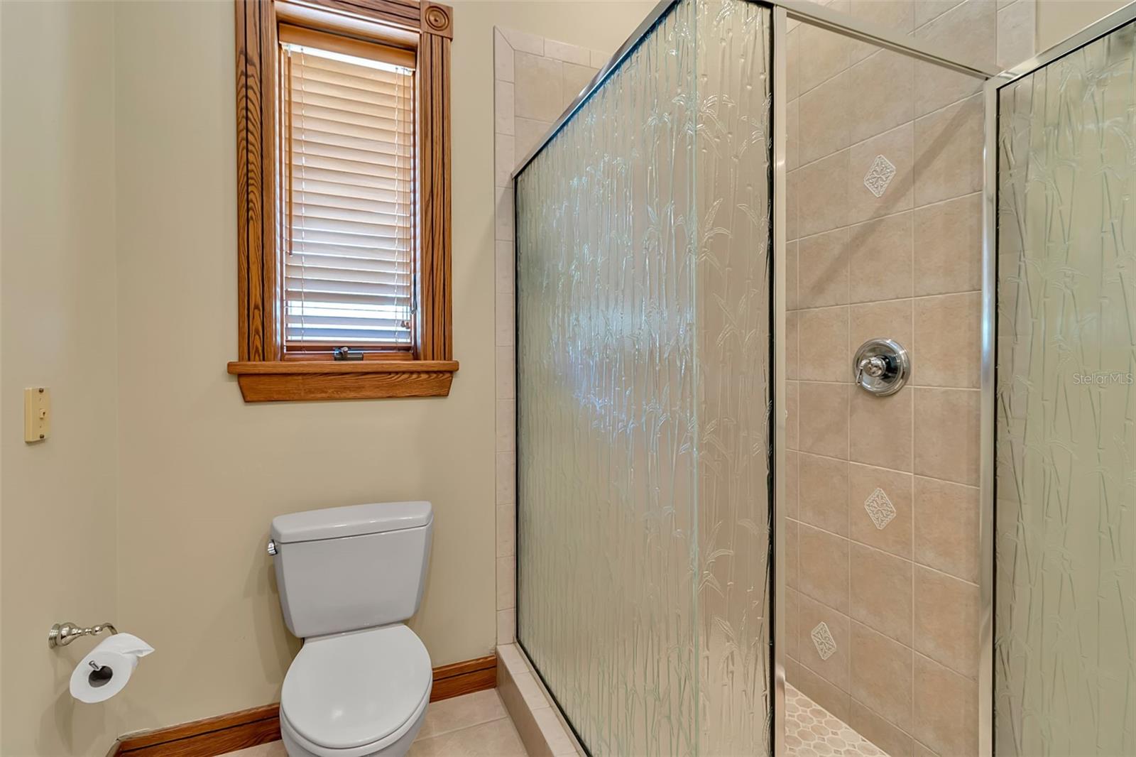 612 LAUREL RD W, NOKOMIS, FL, 34275