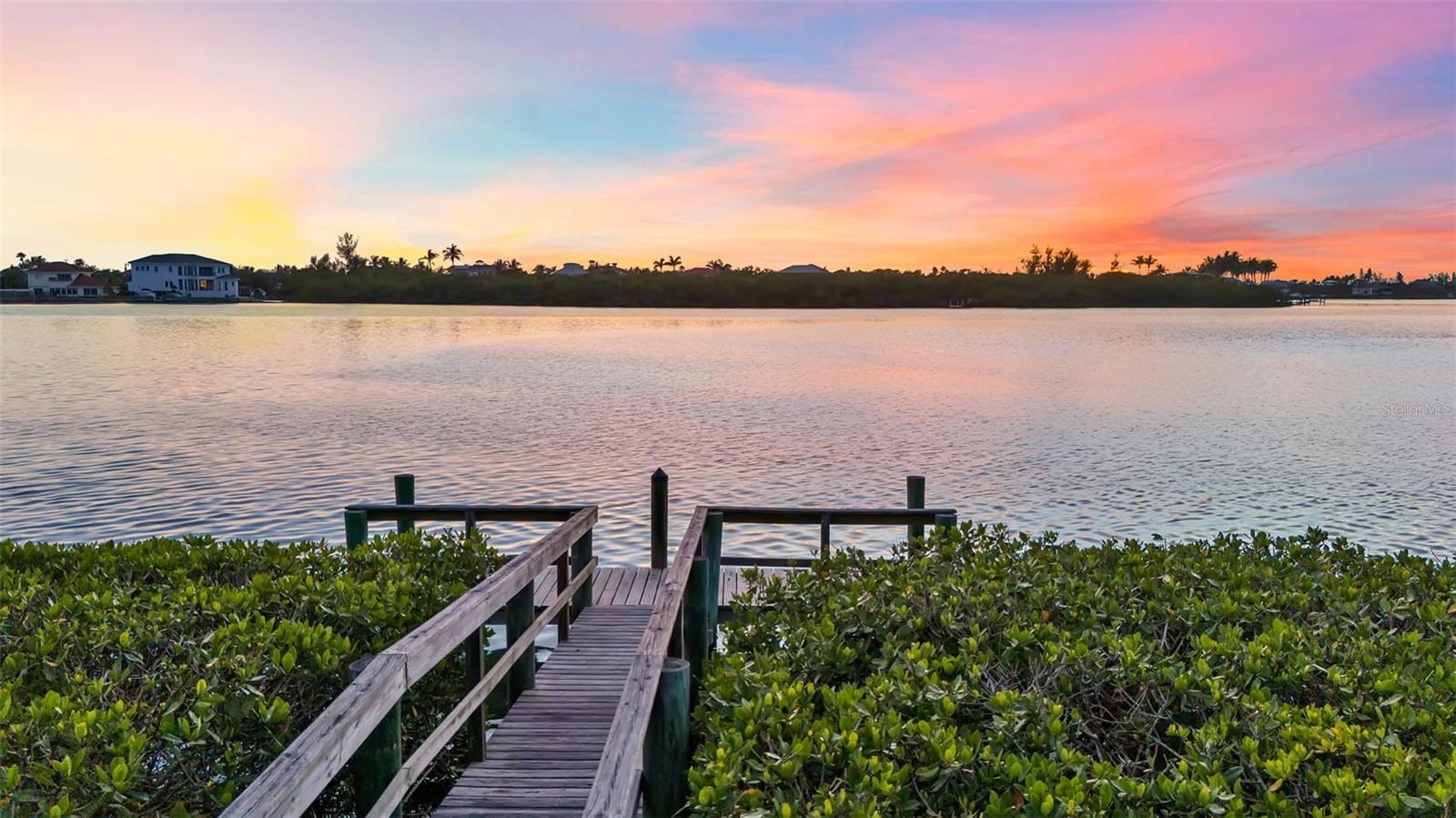 612 LAUREL RD W, NOKOMIS, FL, 34275