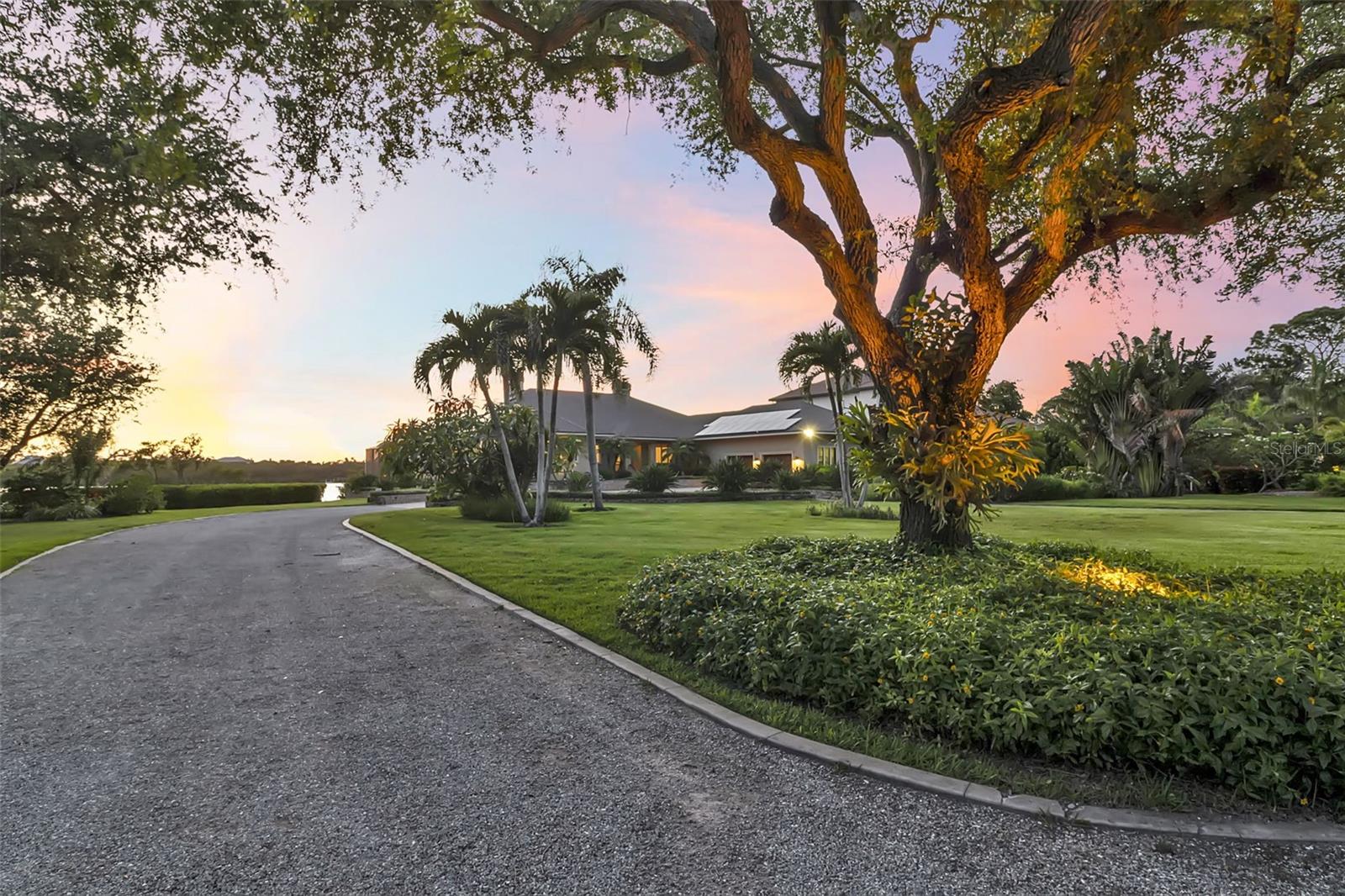 612 LAUREL RD W, NOKOMIS, FL, 34275