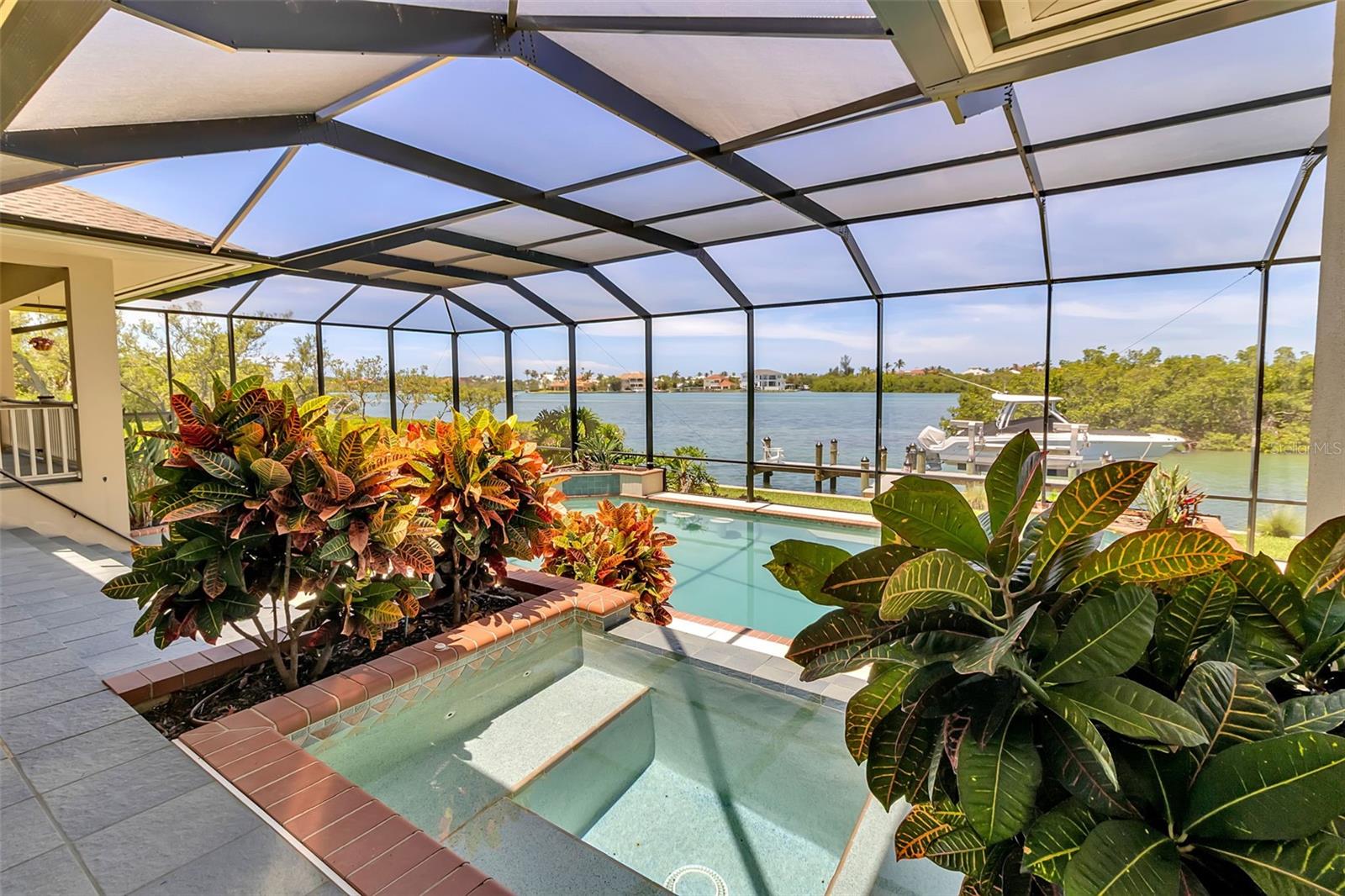 612 LAUREL RD W, NOKOMIS, FL, 34275