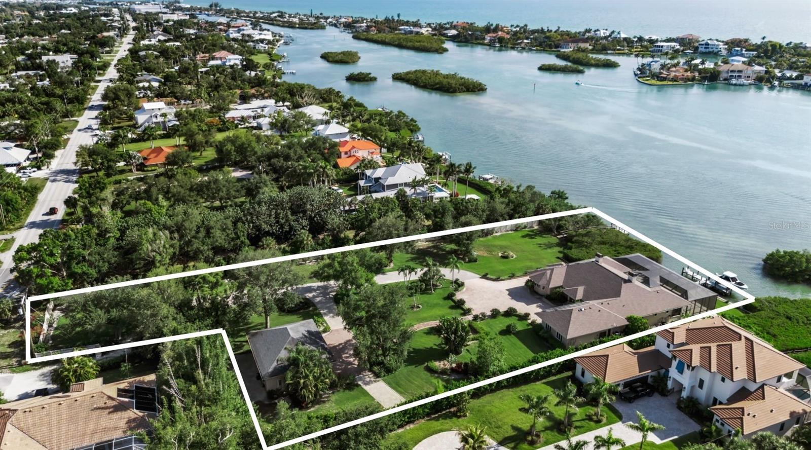 612 LAUREL RD W, NOKOMIS, FL, 34275