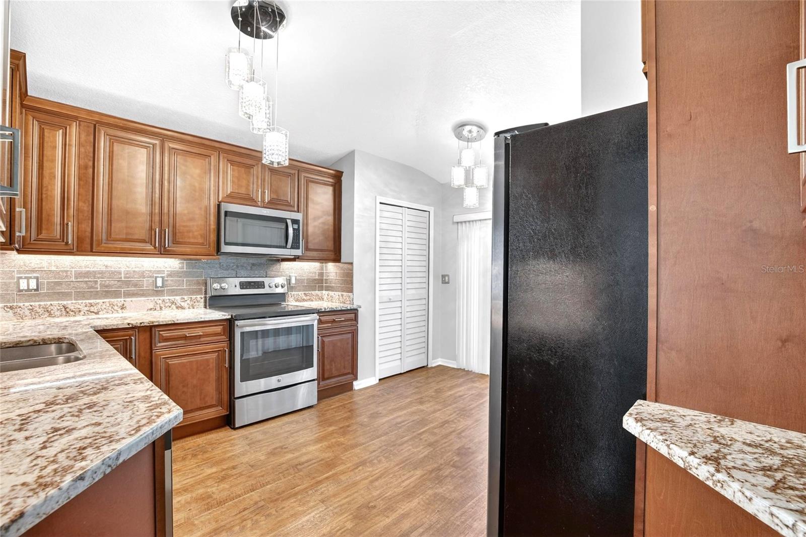 10617 NAVIGATION DR, RIVERVIEW, FL, 33579