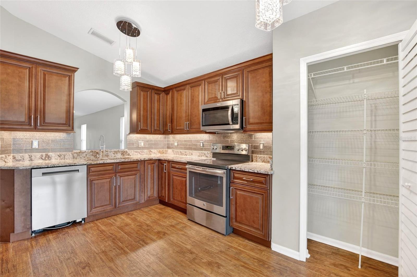 10617 NAVIGATION DR, RIVERVIEW, FL, 33579
