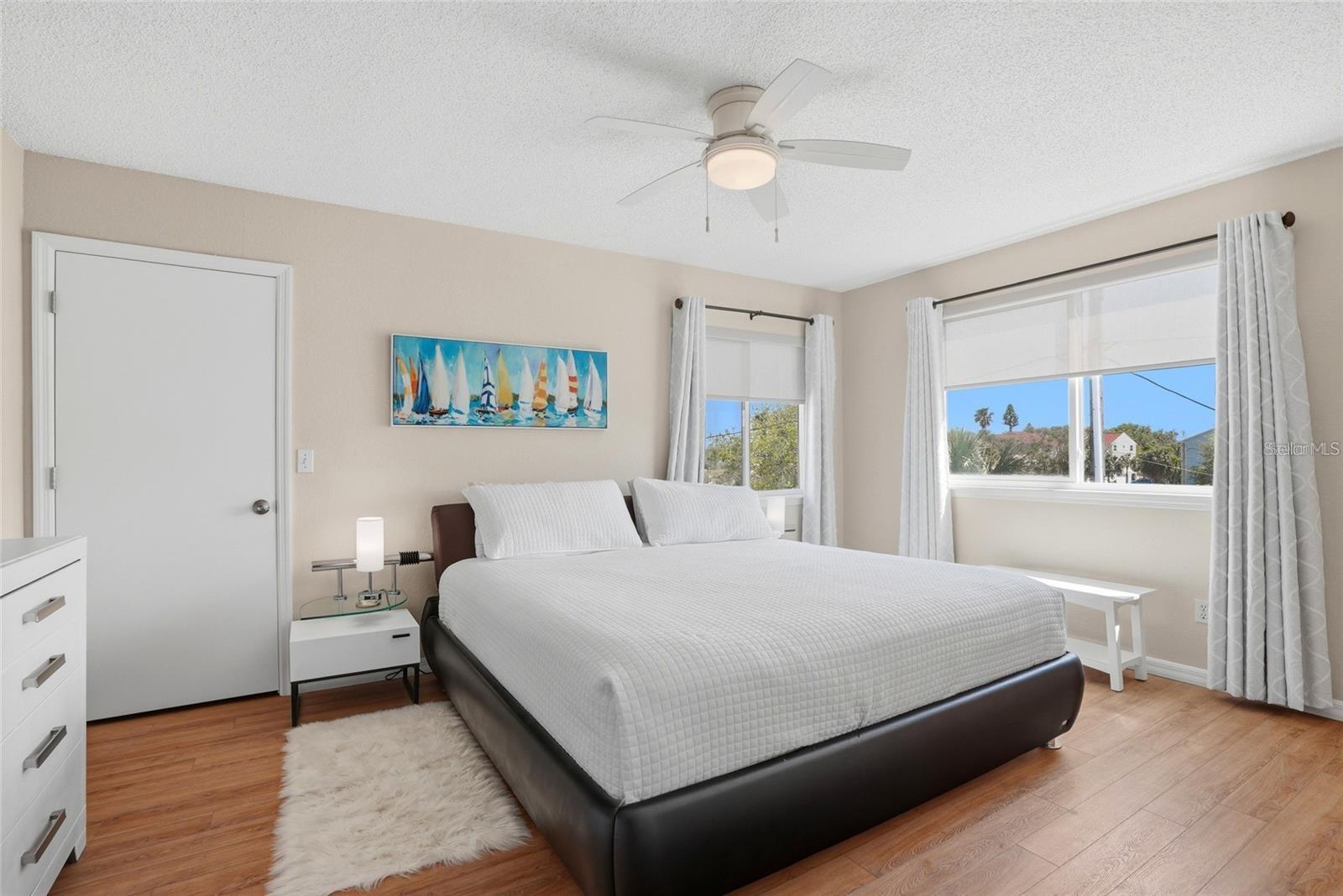 900 HARBOUR HOUSE DR, INDIAN ROCKS BEACH, FL, 33785