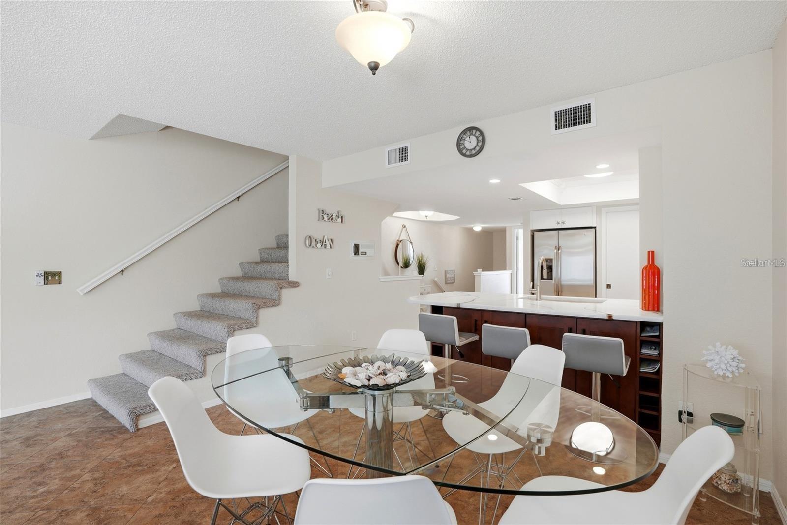 900 HARBOUR HOUSE DR, INDIAN ROCKS BEACH, FL, 33785