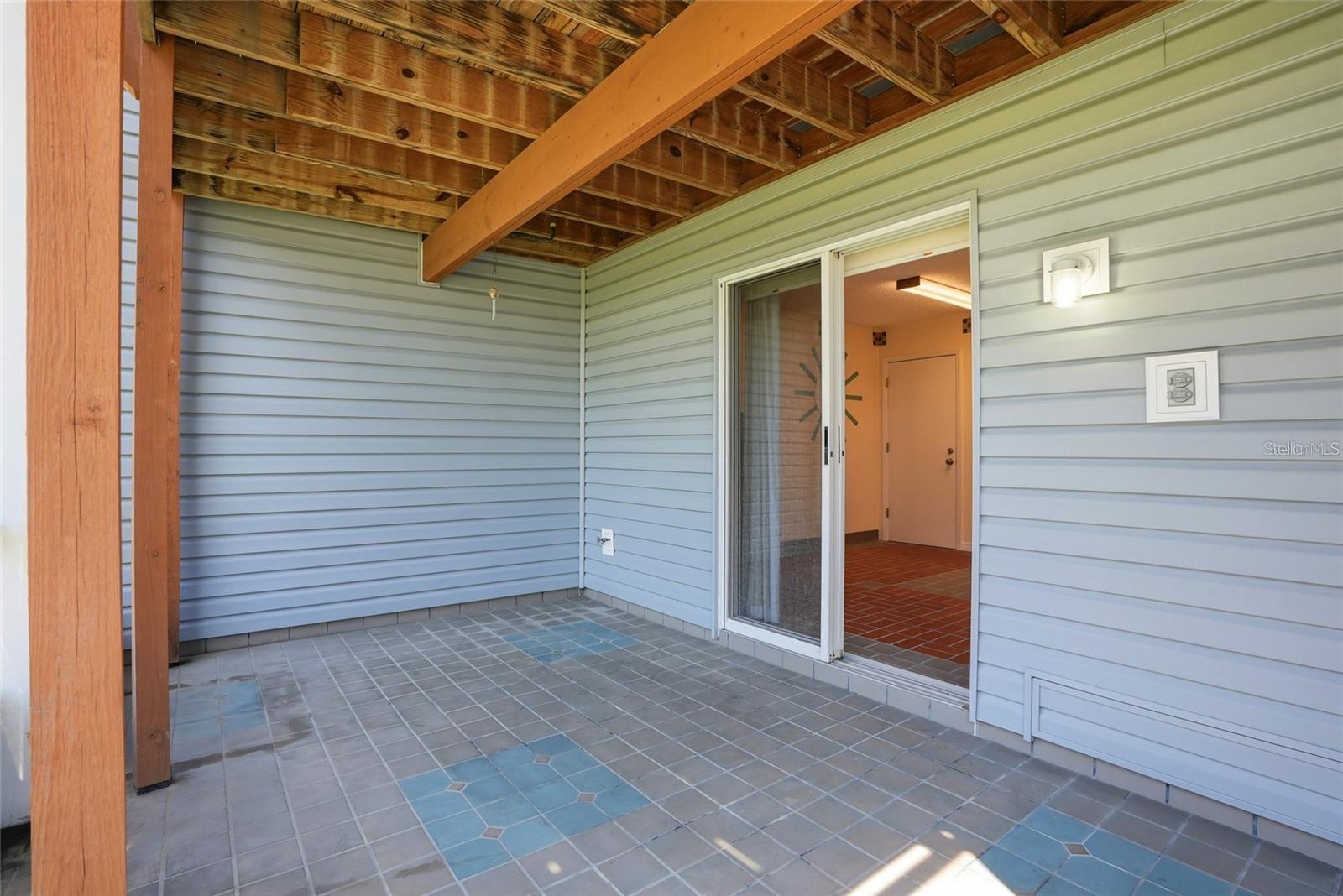 900 HARBOUR HOUSE DR, INDIAN ROCKS BEACH, FL, 33785