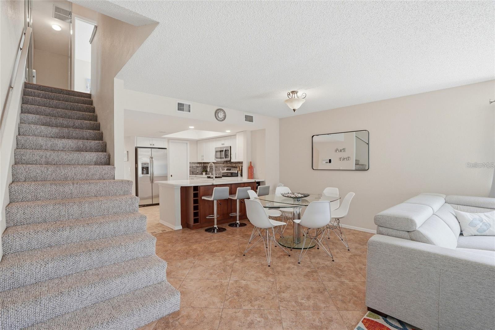 900 HARBOUR HOUSE DR, INDIAN ROCKS BEACH, FL, 33785