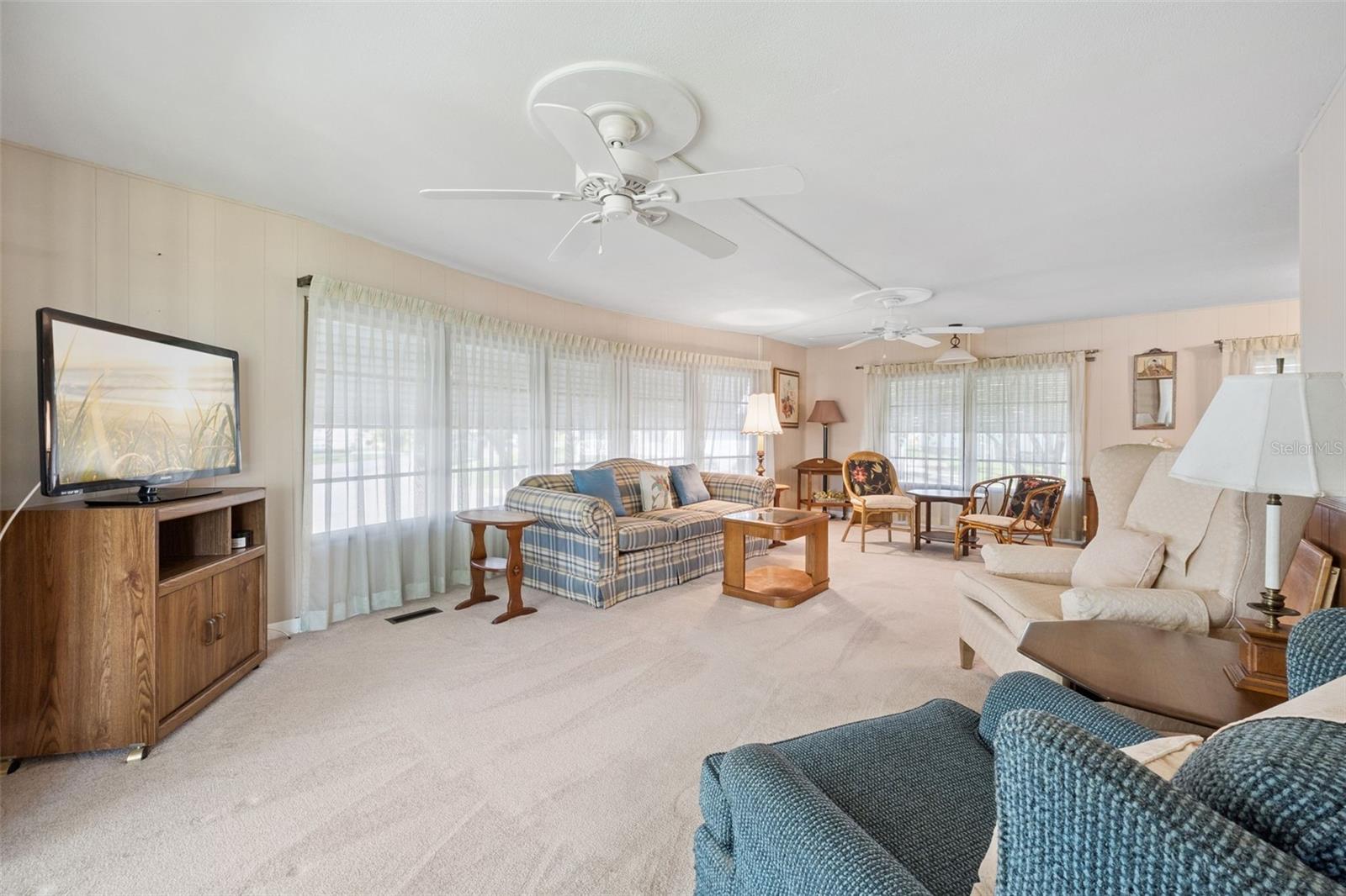 43 SABAL PALM CIR, EUSTIS, FL, 32726