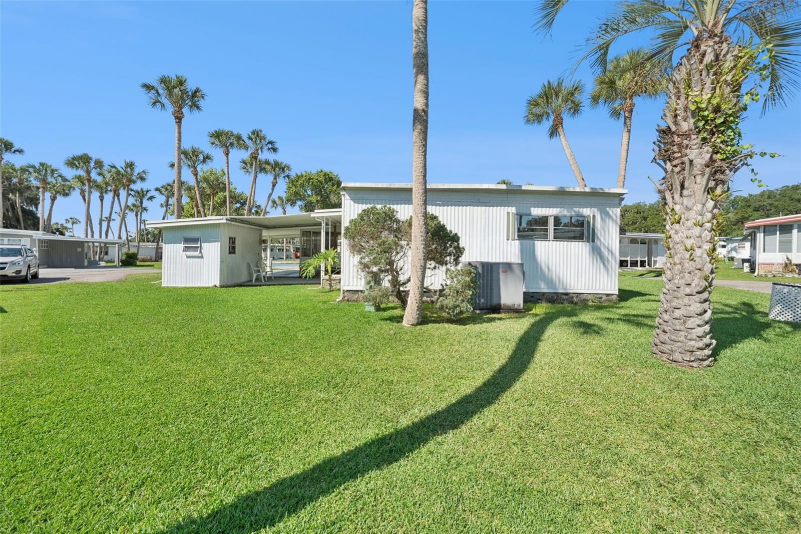 43 SABAL PALM CIR, EUSTIS, FL, 32726