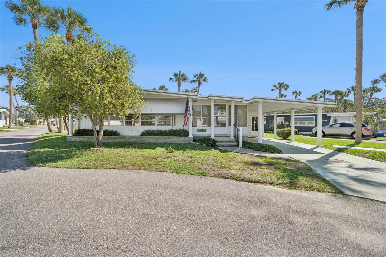 43 SABAL PALM CIR, EUSTIS, FL, 32726