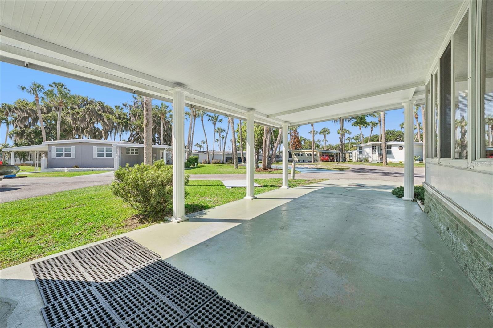 43 SABAL PALM CIR, EUSTIS, FL, 32726