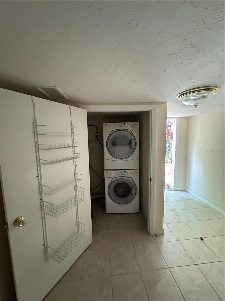 432 TAMPA RD, PALM HARBOR, FL, 34683