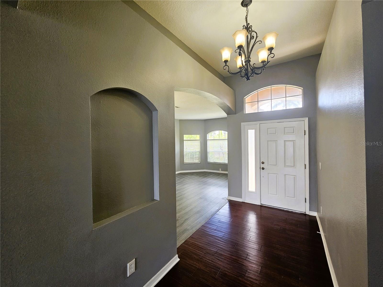 1824 MIRA LAGO CIR, RUSKIN, FL, 33570