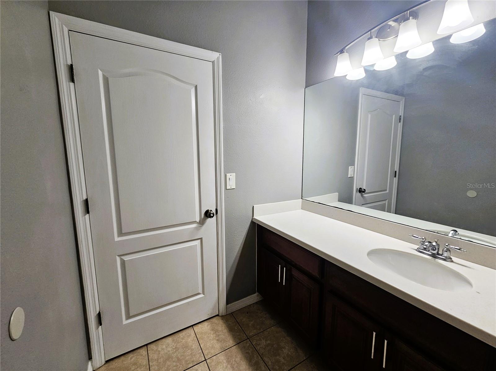 1824 MIRA LAGO CIR, RUSKIN, FL, 33570