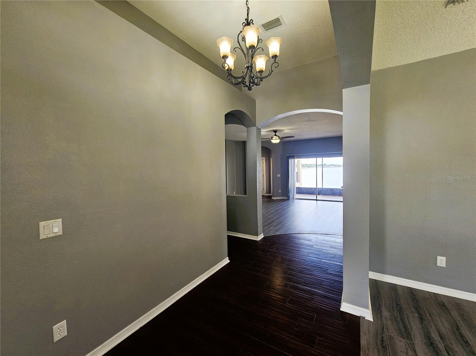 1824 MIRA LAGO CIR, RUSKIN, FL, 33570