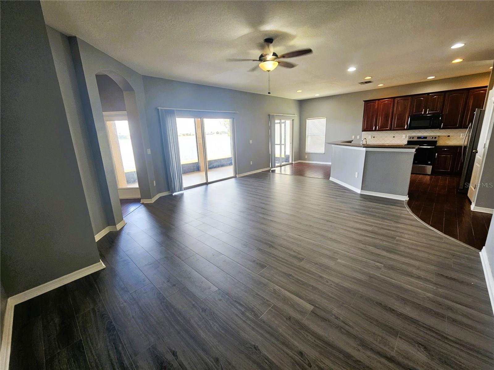 1824 MIRA LAGO CIR, RUSKIN, FL, 33570