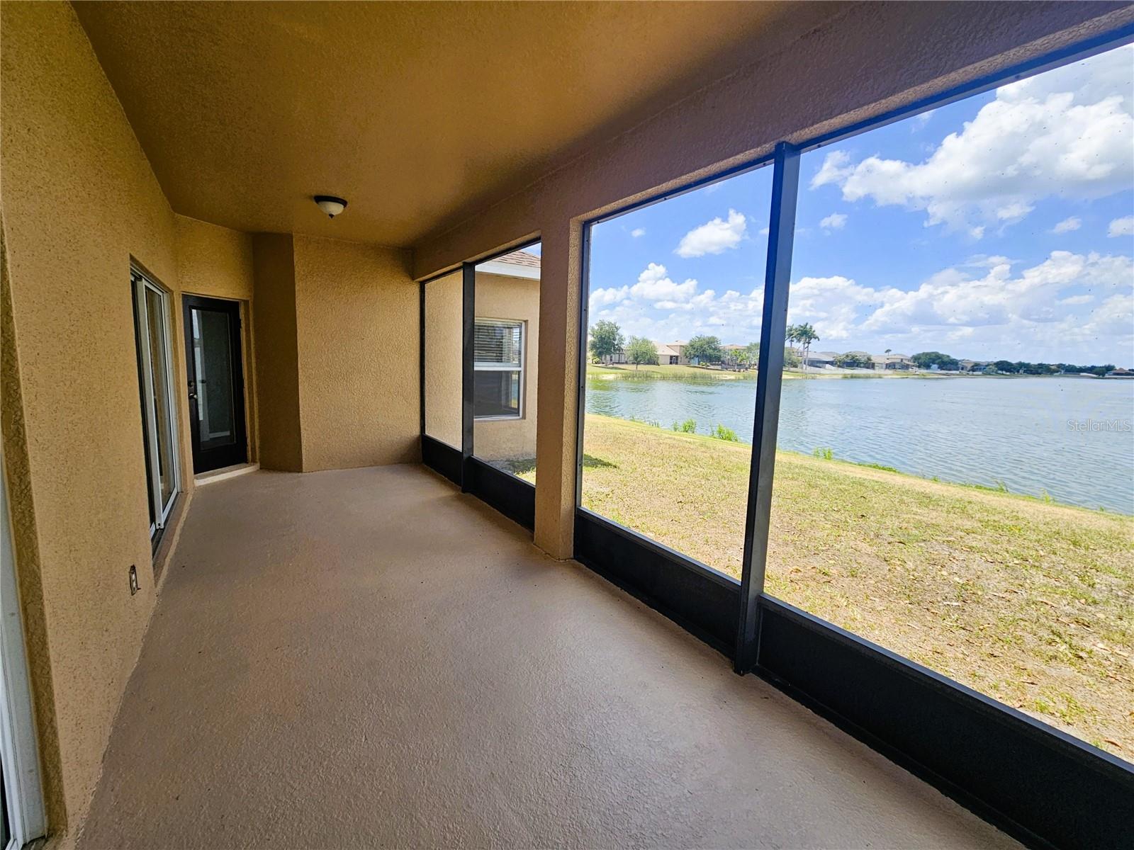 1824 MIRA LAGO CIR, RUSKIN, FL, 33570