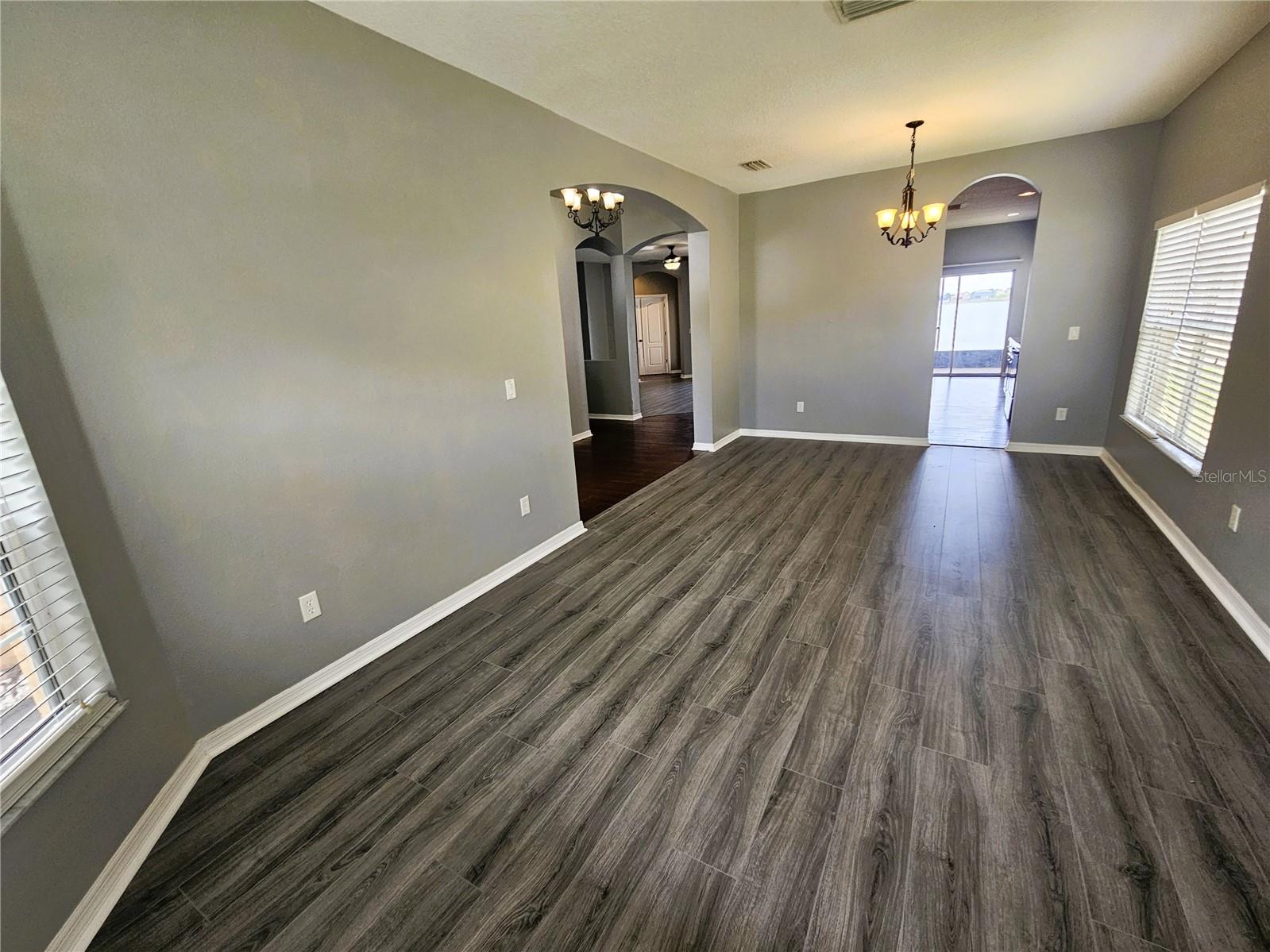 1824 MIRA LAGO CIR, RUSKIN, FL, 33570