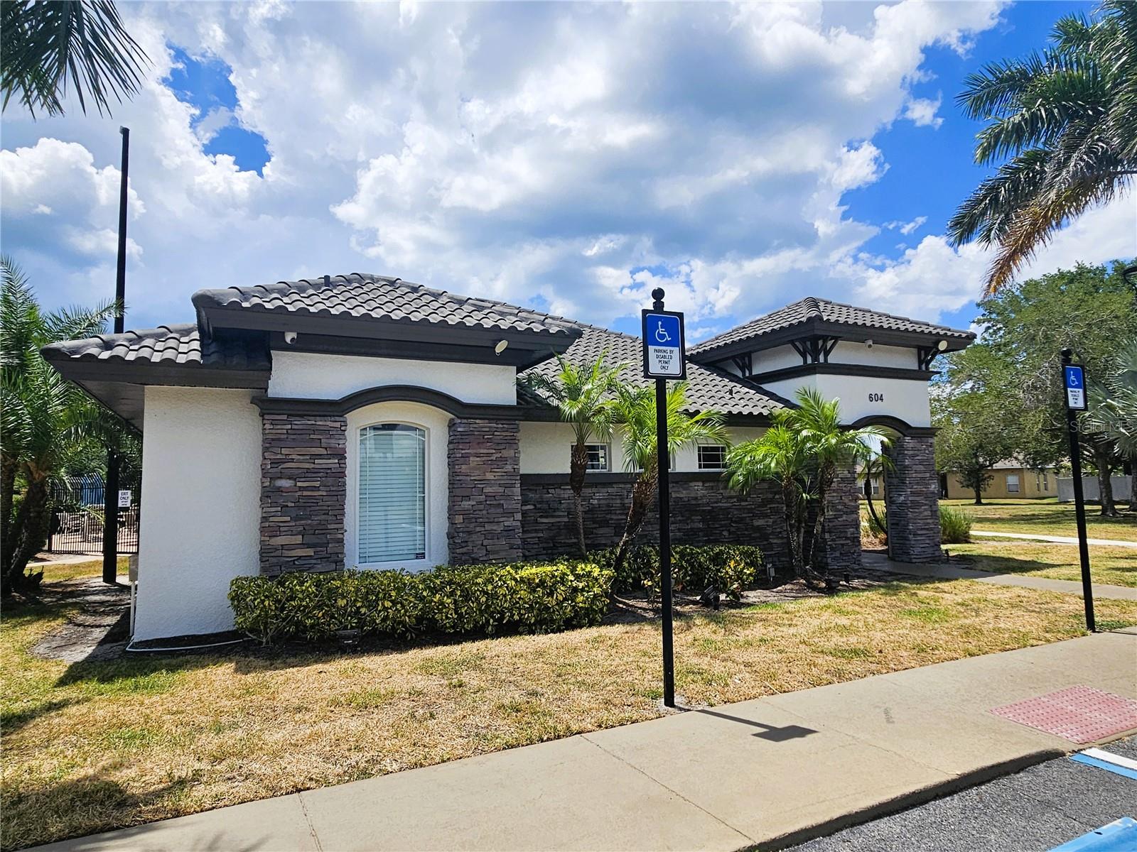 1824 MIRA LAGO CIR, RUSKIN, FL, 33570