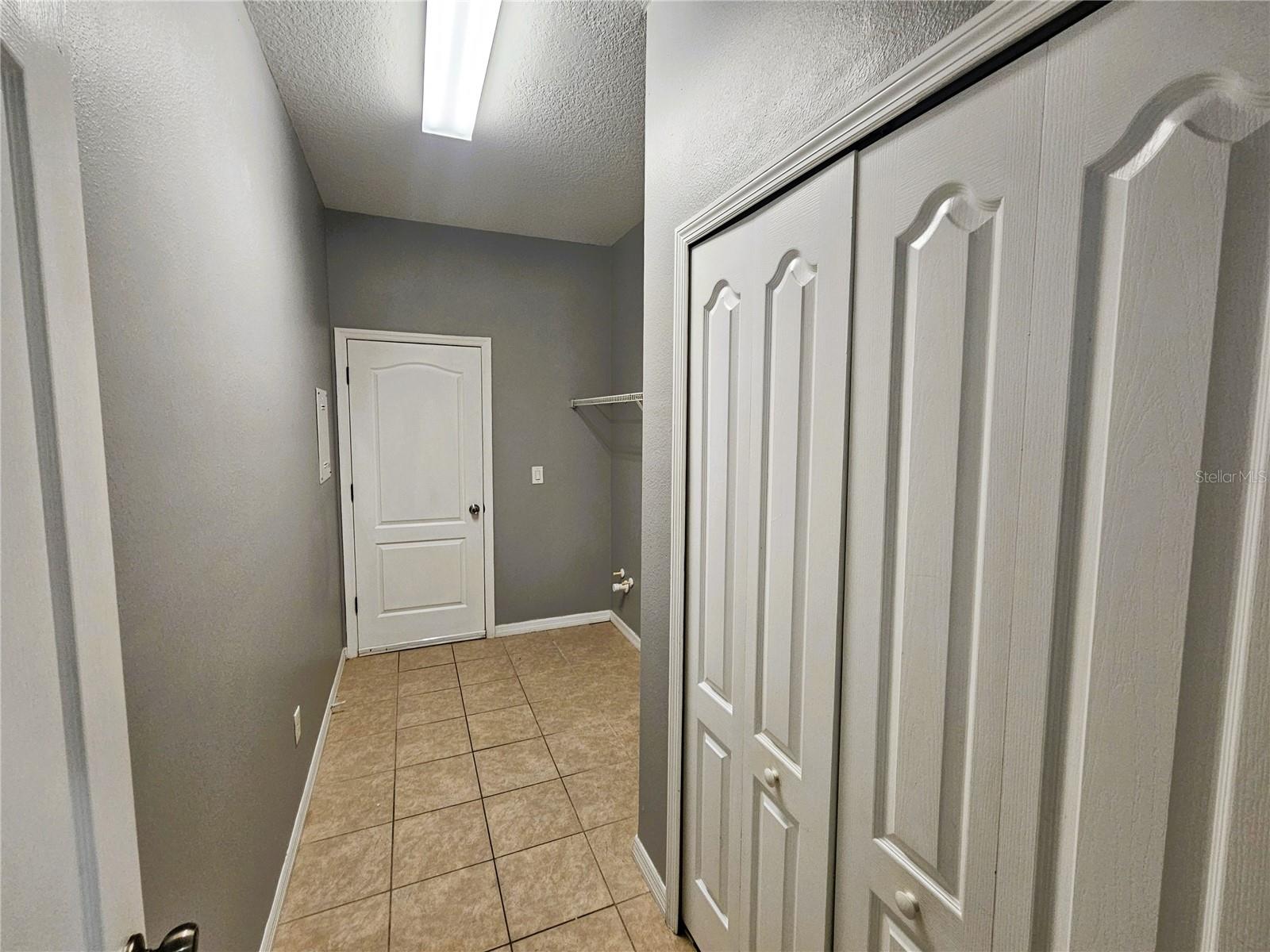 1824 MIRA LAGO CIR, RUSKIN, FL, 33570