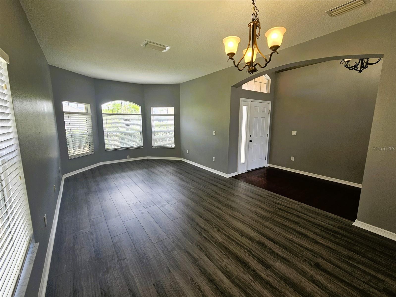 1824 MIRA LAGO CIR, RUSKIN, FL, 33570