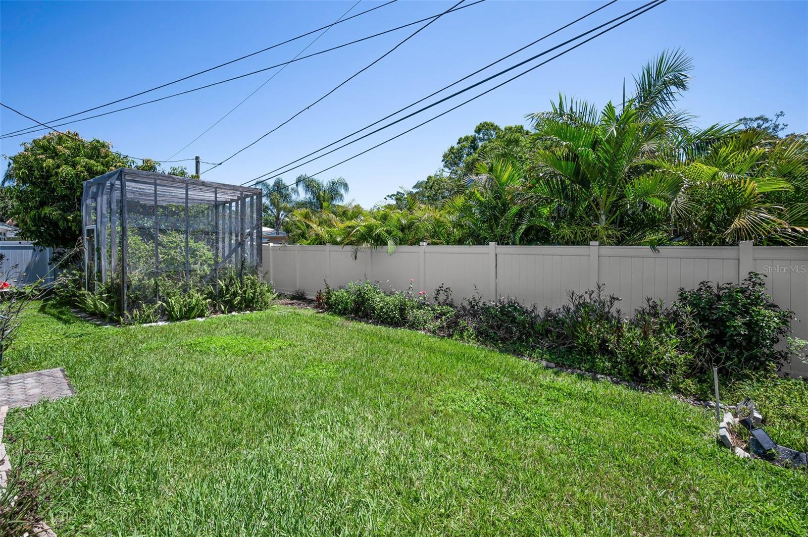 9083 BRIARWOOD DR, SEMINOLE, FL, 33772
