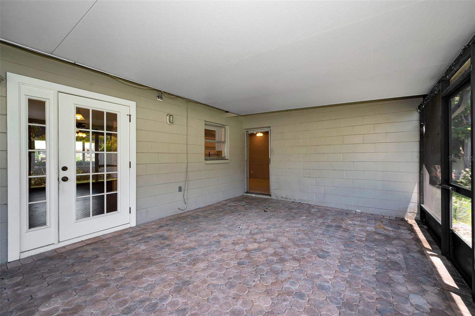 9083 BRIARWOOD DR, SEMINOLE, FL, 33772