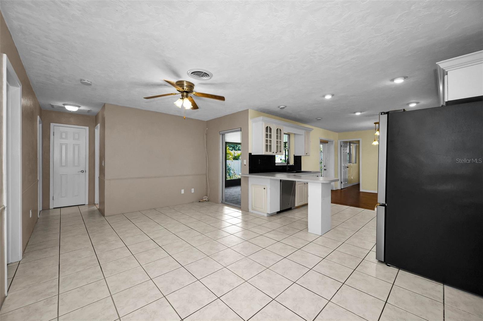 9083 BRIARWOOD DR, SEMINOLE, FL, 33772