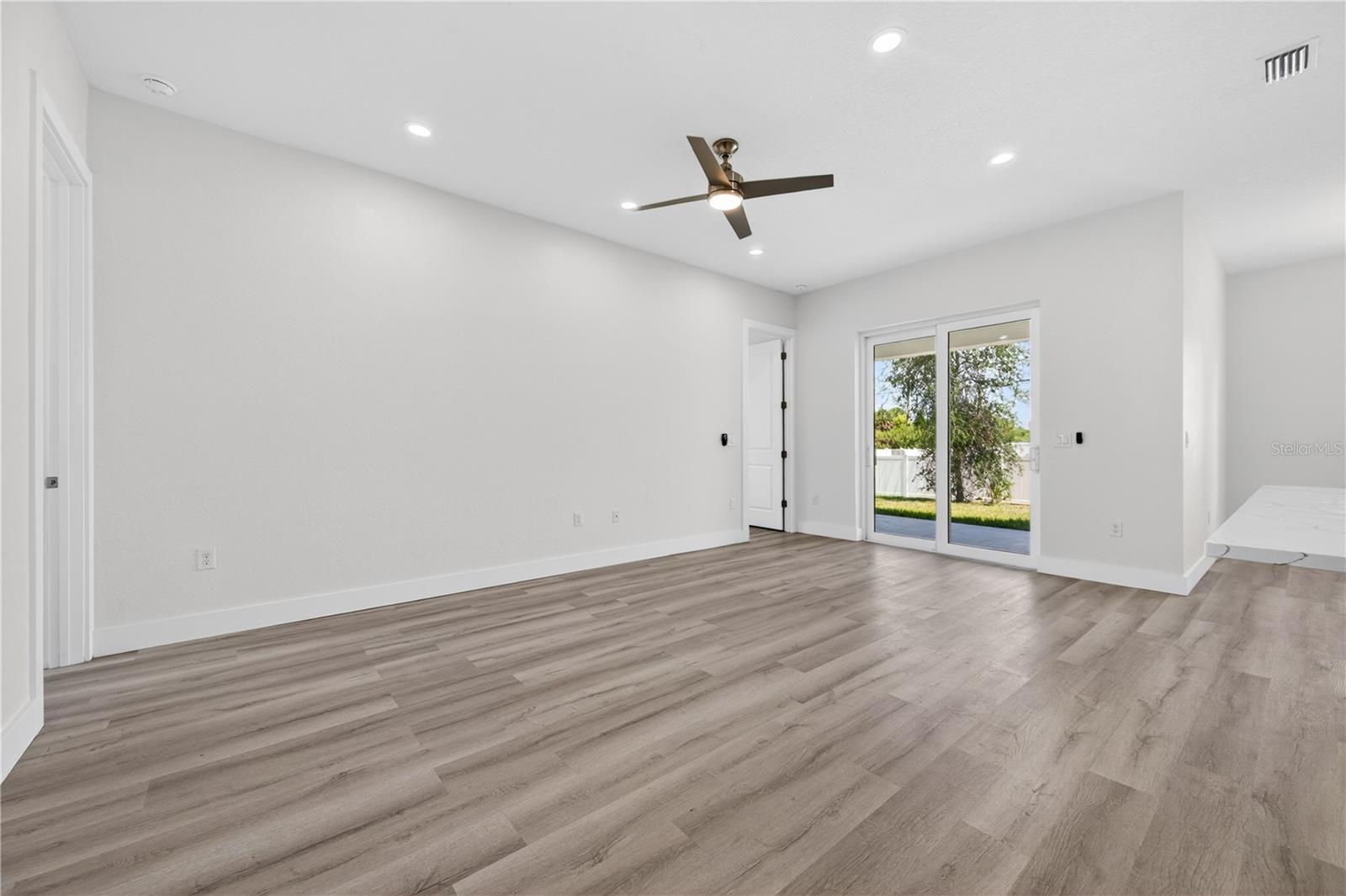 12462 DEEPWOODS AVE, PORT CHARLOTTE, FL, 33981