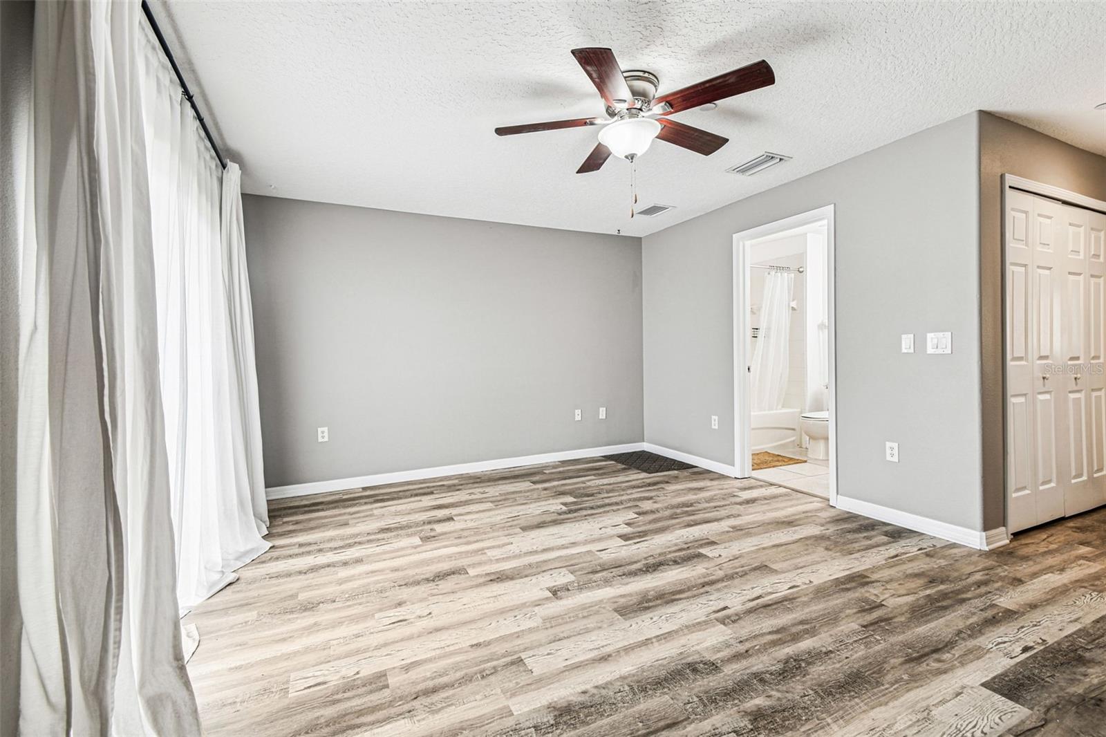 2503 MIDDLETON GROVE DR, BRANDON, FL, 33511