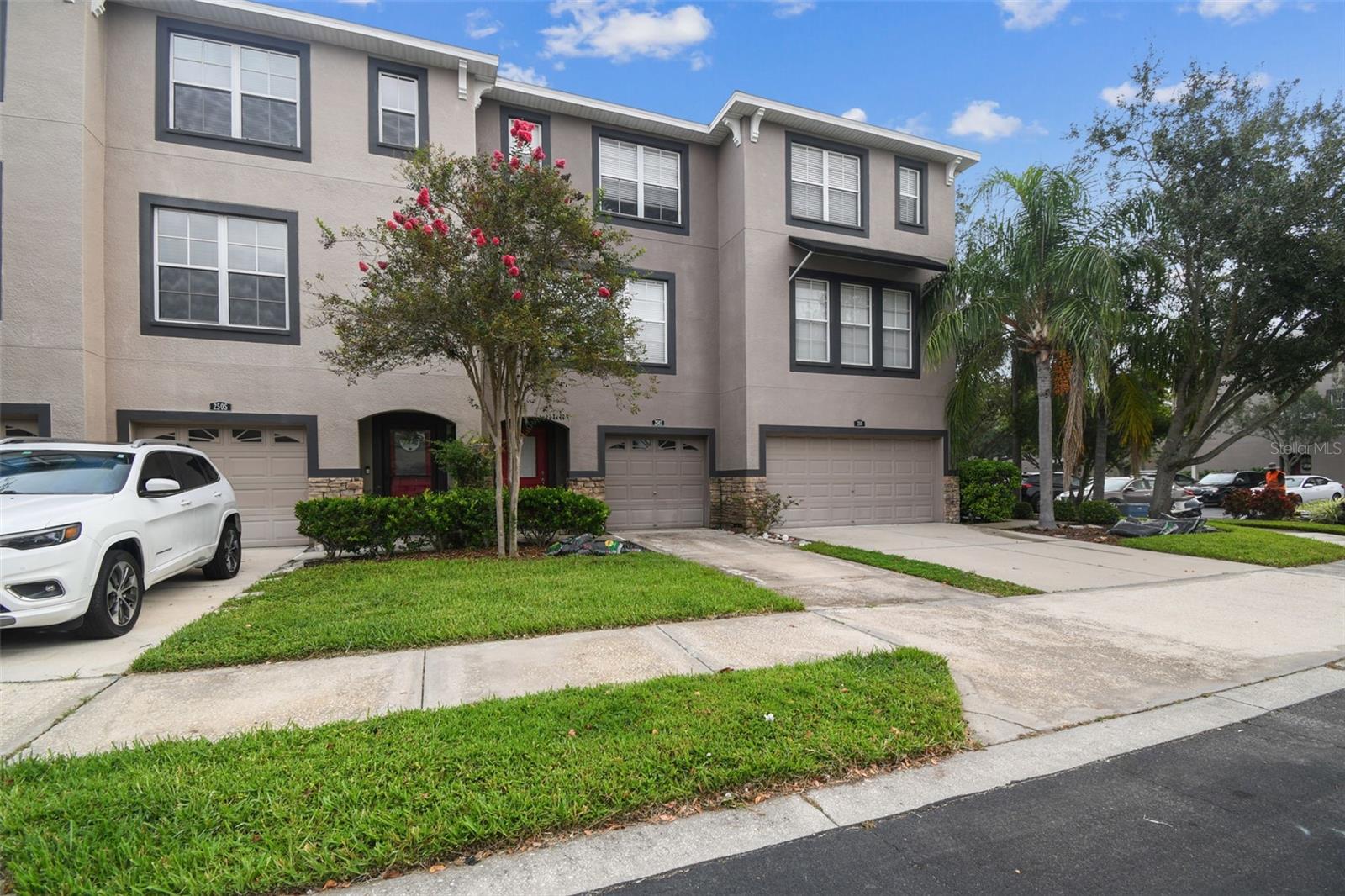 2503 MIDDLETON GROVE DR, BRANDON, FL, 33511